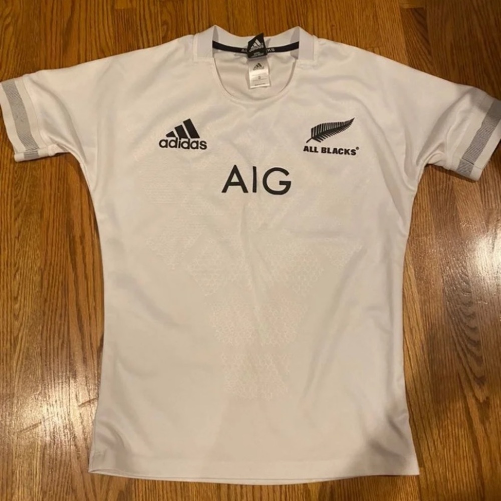 Adidas all blacks jersey